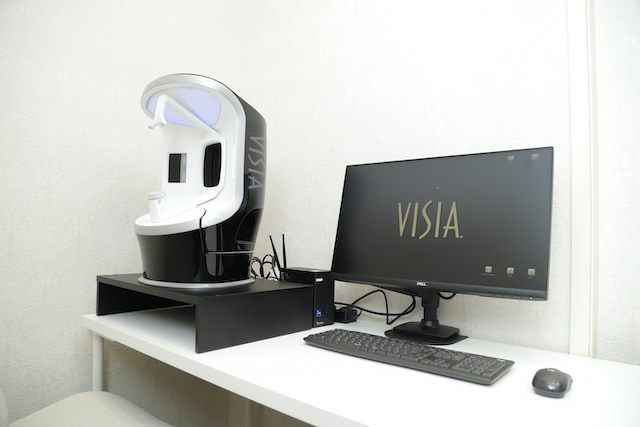顔面皮膚画像解析システム<br />VISIA Evolution